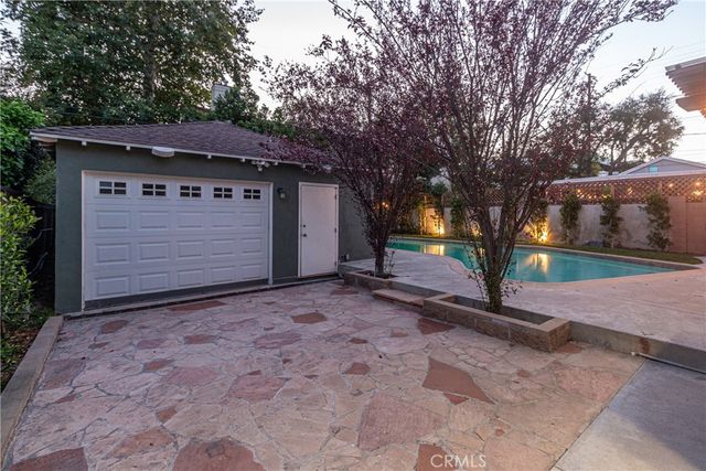 409 S Lamer Street, Burbank, CA 91506