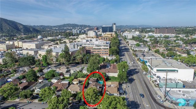 409 S Lamer Street, Burbank, CA 91506