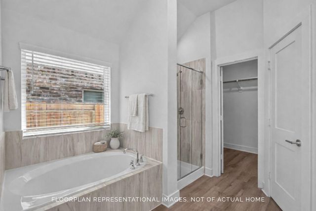 2123 Lone Bronco Boulevard, Rosenberg, TX 77471