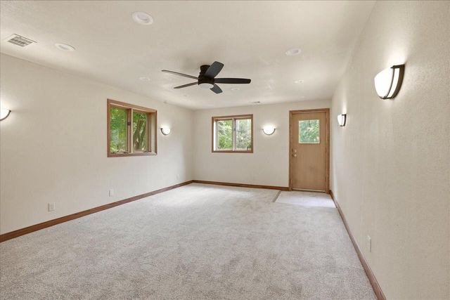 790 Garrison COURT, Delafield, WI 53018