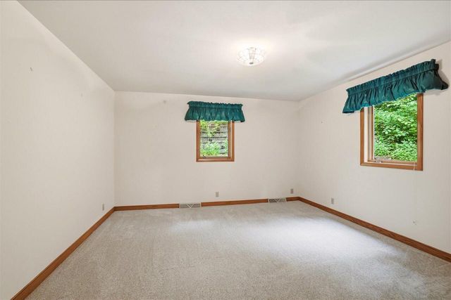 790 Garrison COURT, Delafield, WI 53018