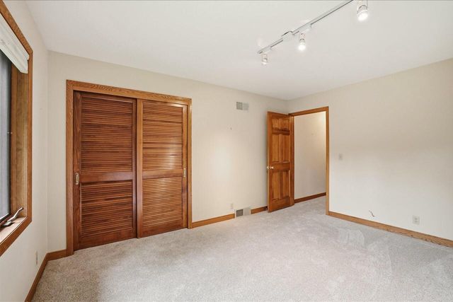 790 Garrison COURT, Delafield, WI 53018