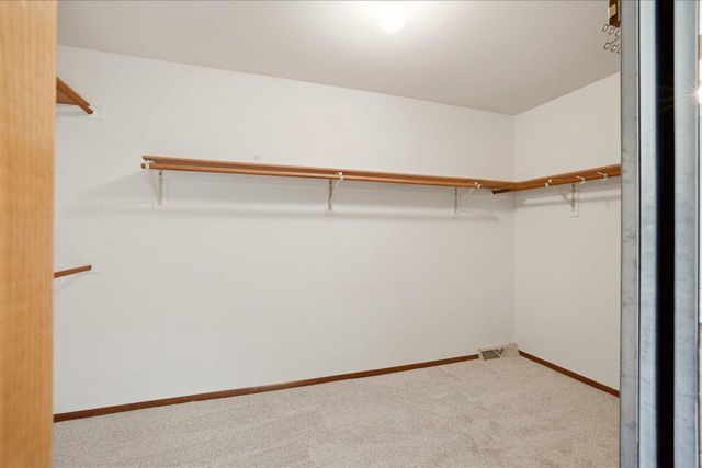 790 Garrison COURT, Delafield, WI 53018