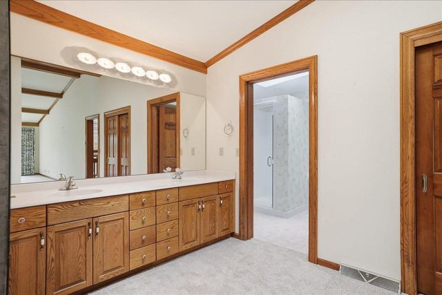 790 Garrison COURT, Delafield, WI 53018
