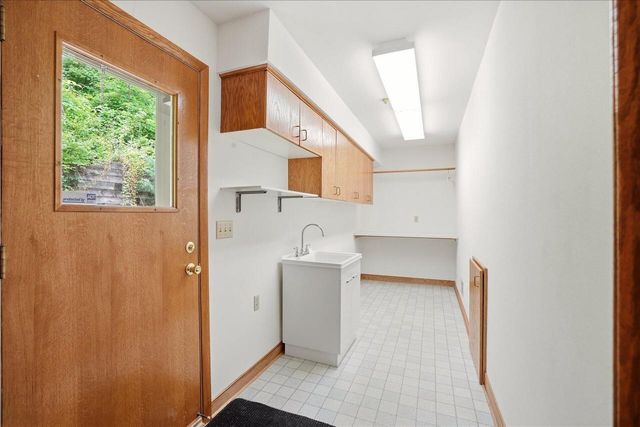 790 Garrison COURT, Delafield, WI 53018