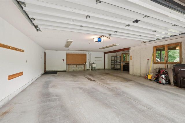 790 Garrison COURT, Delafield, WI 53018