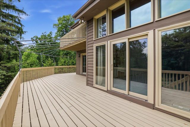 790 Garrison COURT, Delafield, WI 53018