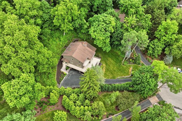 790 Garrison COURT, Delafield, WI 53018