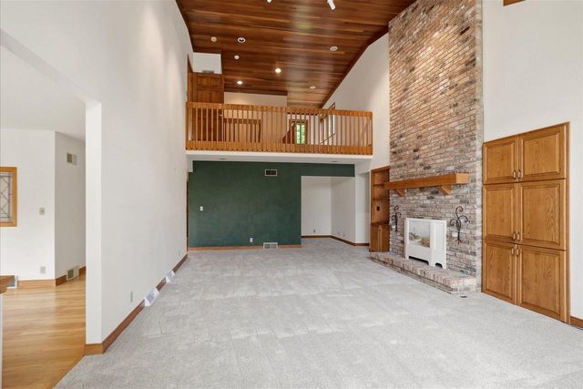 790 Garrison COURT, Delafield, WI 53018