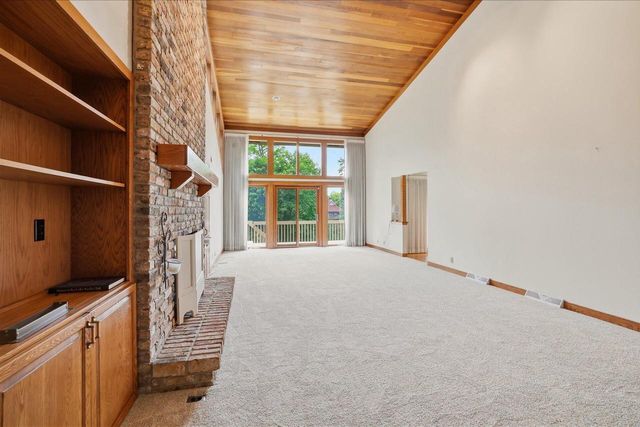790 Garrison COURT, Delafield, WI 53018