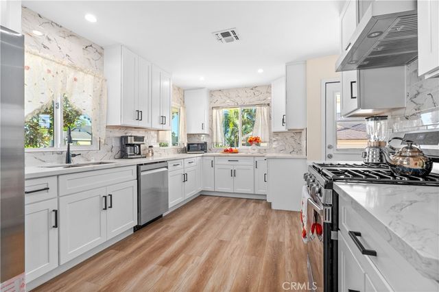 2701 Arlington Avenue, Los Angeles, CA 90018