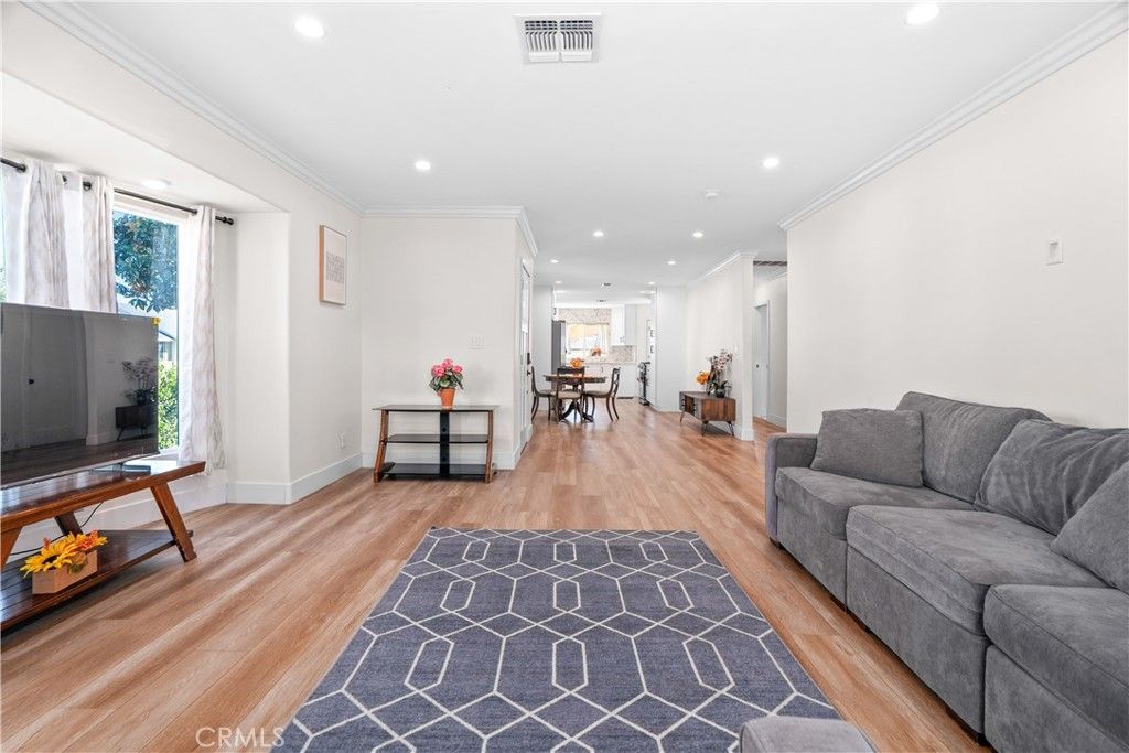 2701 Arlington Avenue, Los Angeles, CA 90018 — photo 5