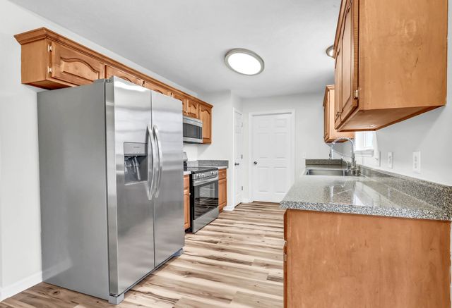 327 N Harris Rd, Portland, TN 37148