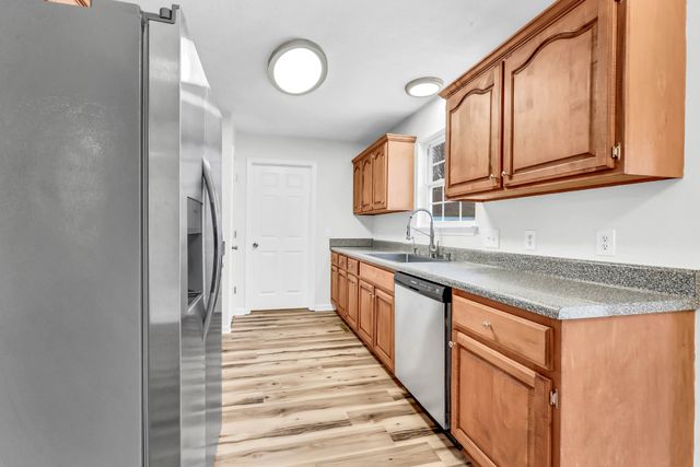 327 N Harris Rd, Portland, TN 37148