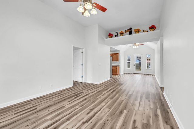 327 N Harris Rd, Portland, TN 37148