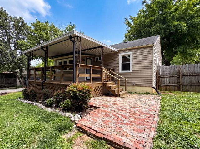 1820 Figures Ave, Columbia, TN 38401