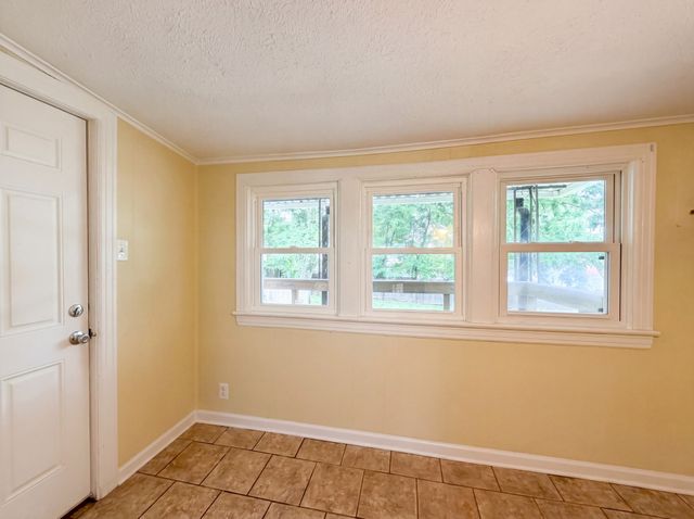1820 Figures Ave, Columbia, TN 38401