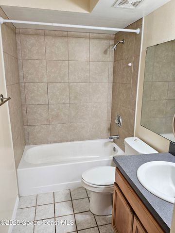 3020 Sir Hamilton Circle 5, Titusville, FL 32780