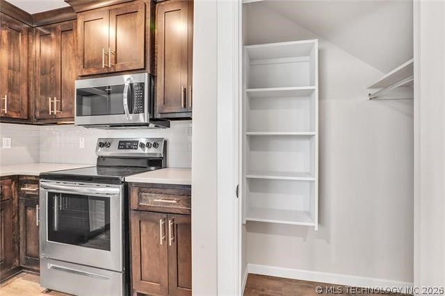708 N Date Avenue, Broken Arrow, OK 74012