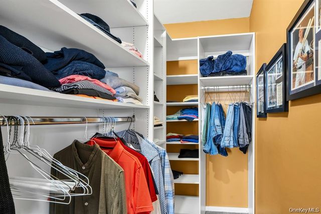 269-10 Grand Central Parkway 32P, Floral Park, NY 11005