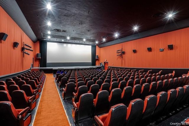 269-10 Grand Central Parkway 32P, Floral Park, NY 11005