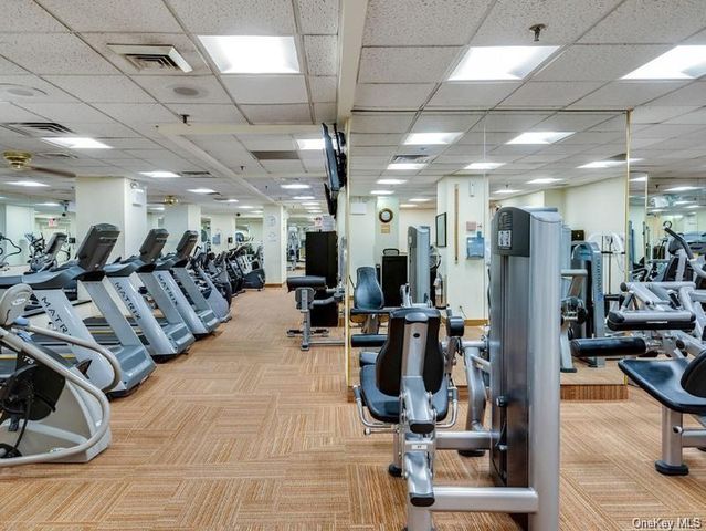 269-10 Grand Central Parkway 32P, Floral Park, NY 11005