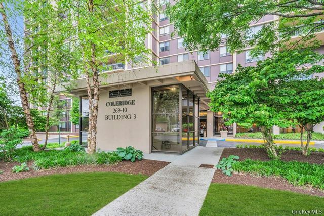 269-10 Grand Central Parkway 32P, Floral Park, NY 11005