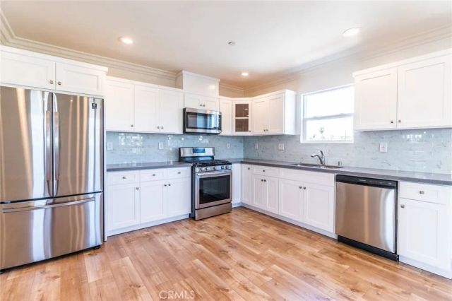 1739 Longwood Avenue, Los Angeles, CA 90019