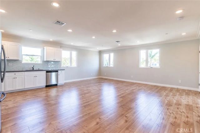1739 Longwood Avenue, Los Angeles, CA 90019