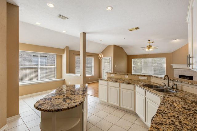 1106 Kerri Ct Court, Sugar Land, TX 77479