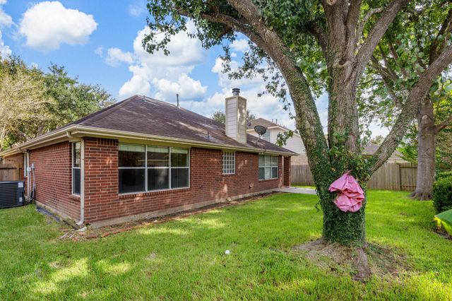 1106 Kerri Ct Court, Sugar Land, TX 77479