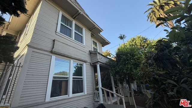 1715 Toberman Street, Los Angeles, CA 90015