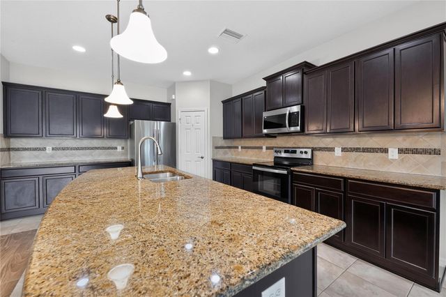 2130 LANDSIDE DRIVE, Valrico, FL 33594