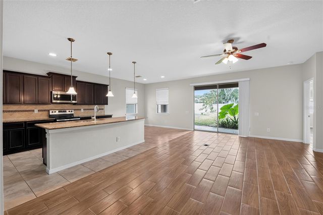 2130 LANDSIDE DRIVE, Valrico, FL 33594