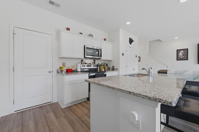 5012 Ferry Field Drive, Summerville, SC 29485