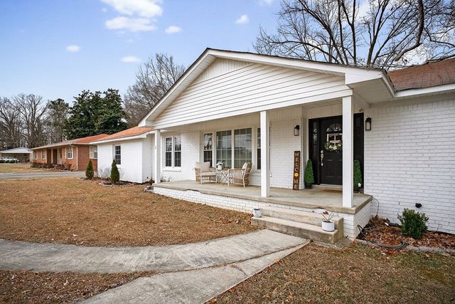 407 Whaley St, Smithville, TN 37166