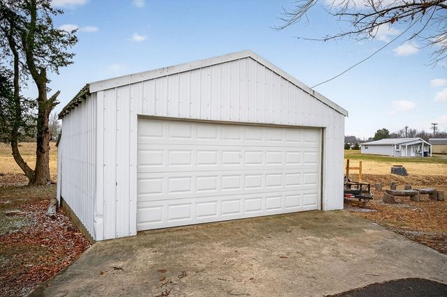 407 Whaley St, Smithville, TN 37166