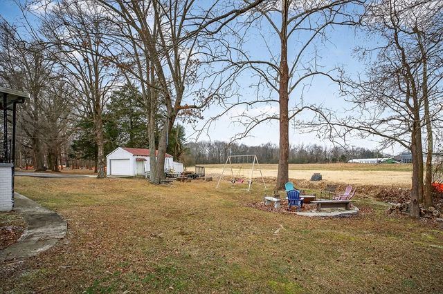 407 Whaley St, Smithville, TN 37166