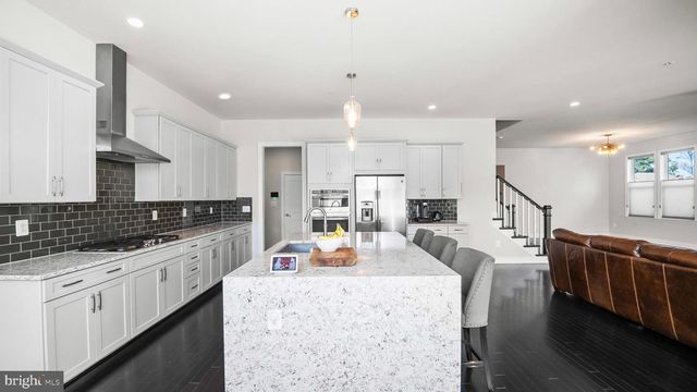 1639 STREAM VALLEY OVERLOOK, Severn, MD 21144