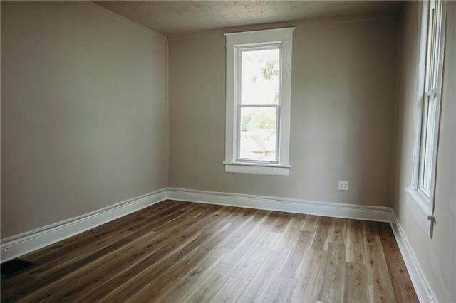 1905 Mitchell Avenue, St Joseph, MO 64507