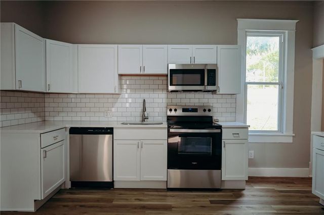 1905 Mitchell Avenue, St Joseph, MO 64507