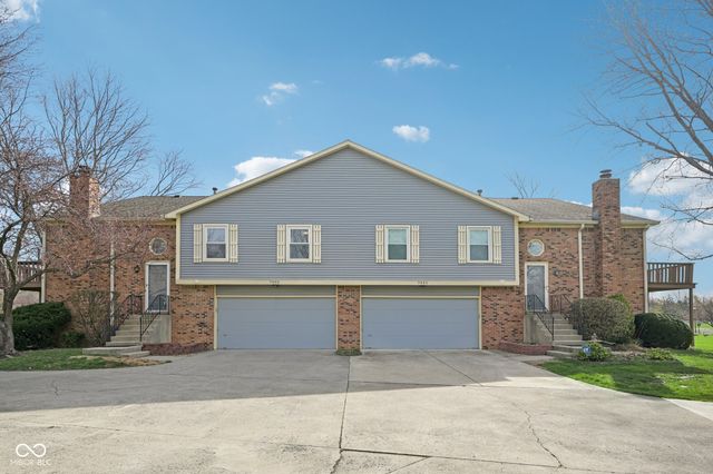 7449 Prairie Lake Drive, Indianapolis, IN 46256