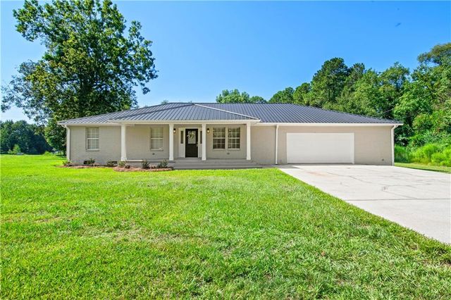 9451 Three Notch Road, Theodore, AL 36582