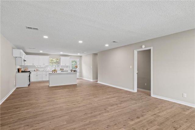 9451 Three Notch Road, Theodore, AL 36582