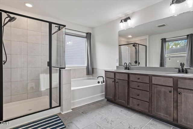 1041 Ringhill Bluff Drive, Durham, NC 27704