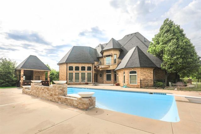 1826 County Road 1210, Tuttle, OK 73089