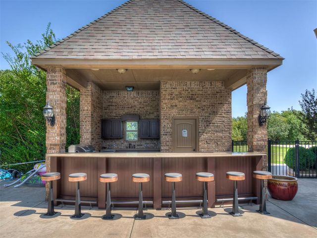 1826 County Road 1210, Tuttle, OK 73089
