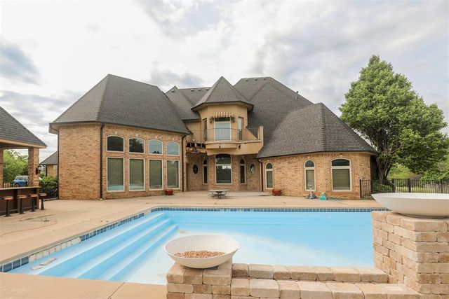 1826 County Road 1210, Tuttle, OK 73089