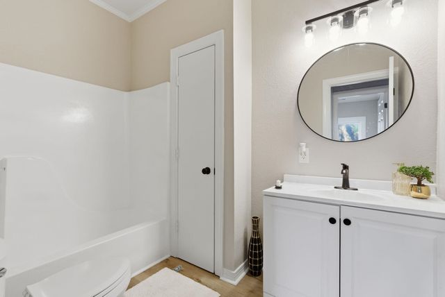327 Residence St, El Dorado, KS 67042