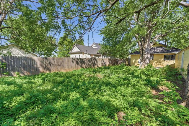 327 Residence St, El Dorado, KS 67042